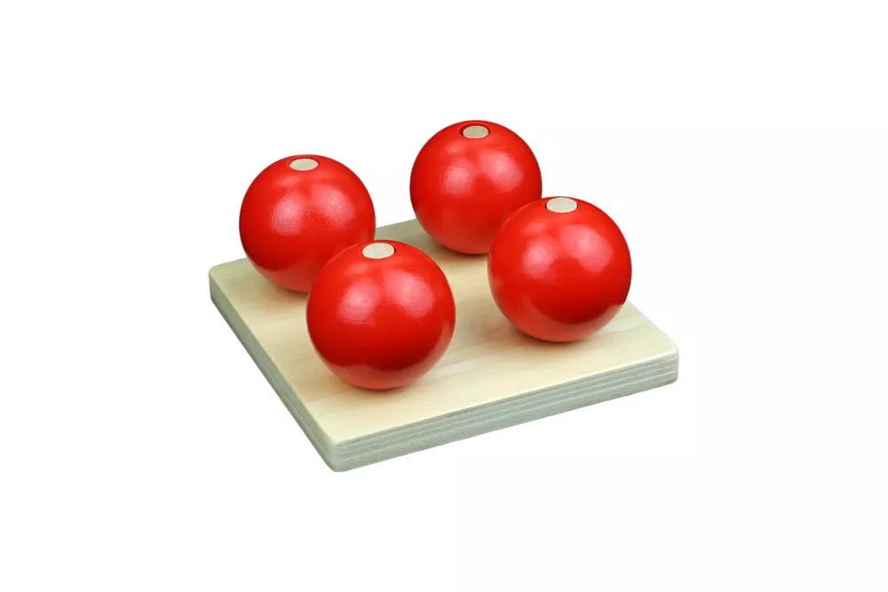 Drevené gule na kolíkoch - červené