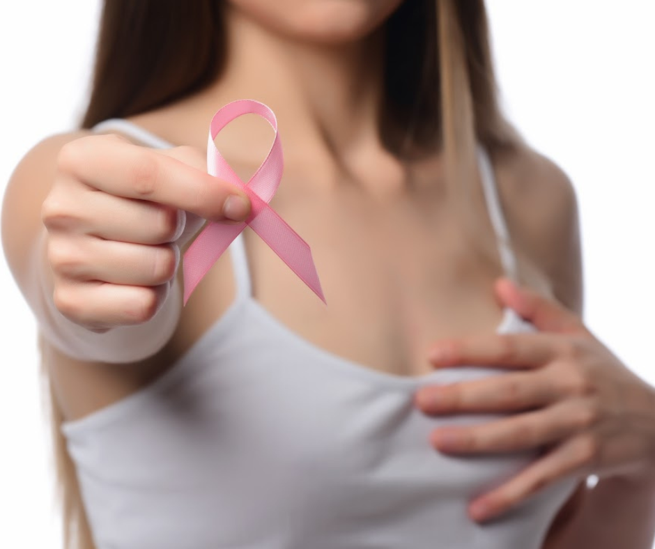 Samovyšetrenie prsníkov si robí len 10% žien, zachrániť pritom môže váš život