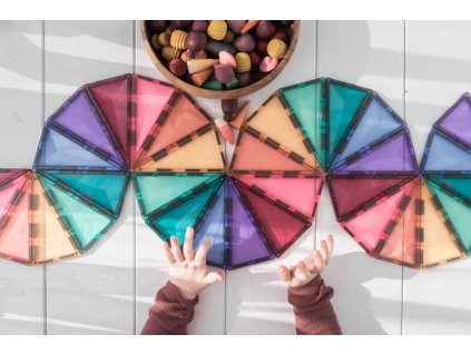 202 Pastel Box