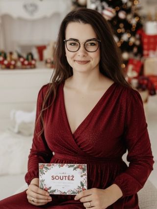 Vánoční soutěž 🩷🎄 O poukázku v hodnotě 1000kč na šperk z mé tvorby. 💍 Do šperků vkládám mateřské mléko, vlásky i srst...