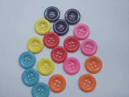 Knoflík čtyřdírkový plastový 20 mm (Barva červený)