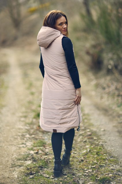 DÁMSKÁ dlouhá prošívaná vesta GOOD VIBES - starorůžová (Velikost velikost L)