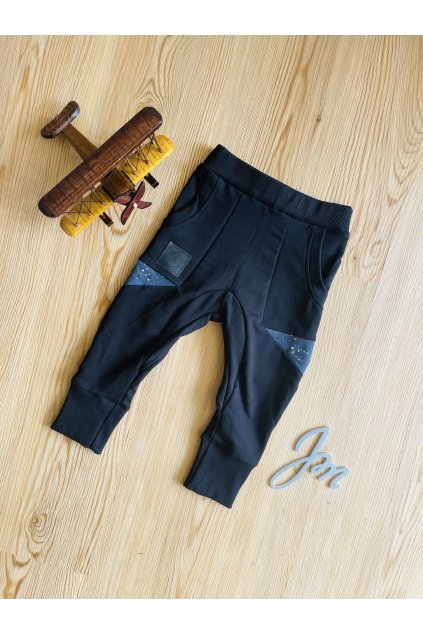 036EA6B6 CD90 4C15 8B4F A81B8AF861AA