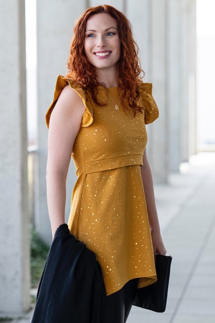 Kojicí šaty s volánky TOUCH OF GOLD medové (Velikost M)