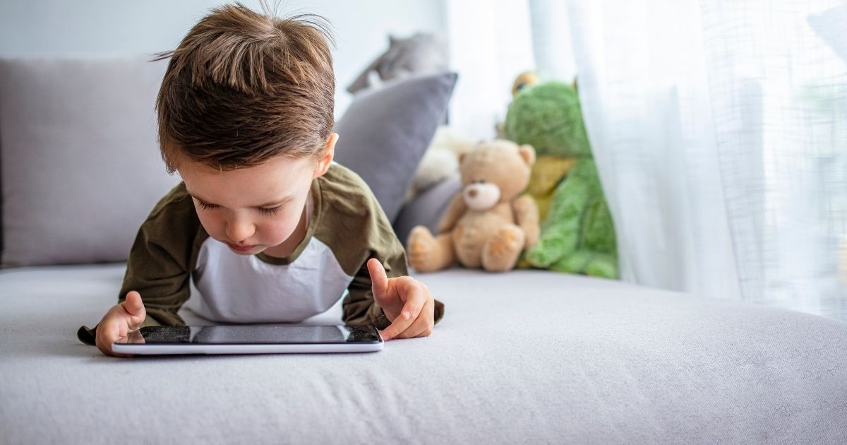 Místo tabletu smyslobox — jak na přechod bez záchvatů