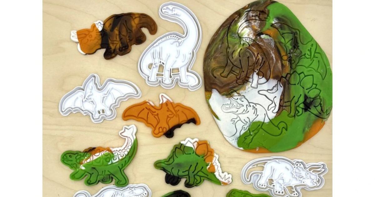 vykrajovatka-dinosauri