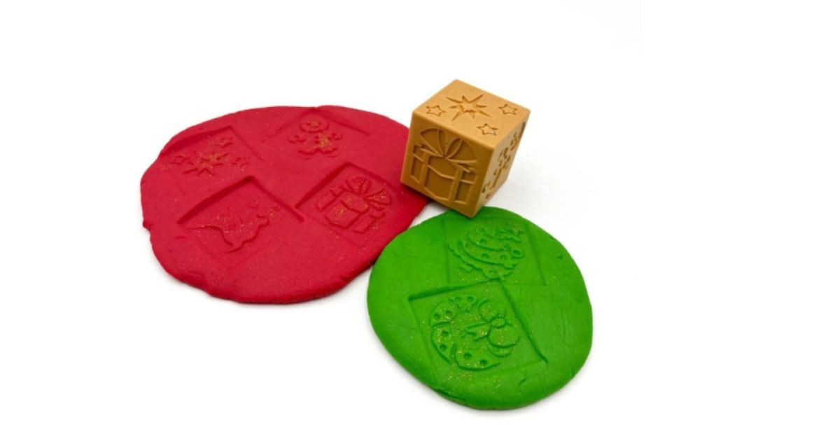 obtiskavaci-kostka-vanocni