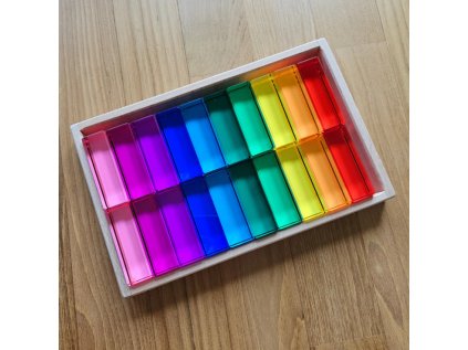 6117 1 20 lucite columns rainbow 01