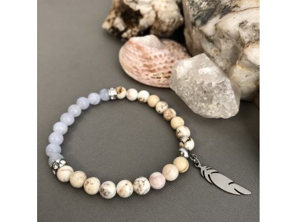 Náramek z minerálů HARMONIE - magnezit, chalcedon, pírko, chirurgická ocel