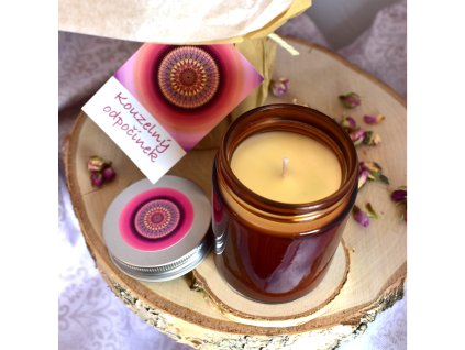 Aromaterapeutická svíčka KOUZELNÝ ODPOČINEK