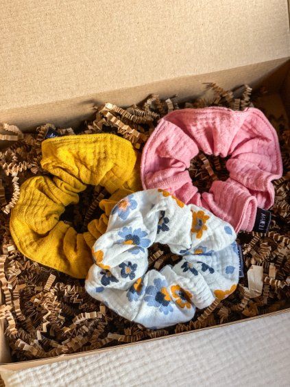 Mušelínová gumička Scrunchie