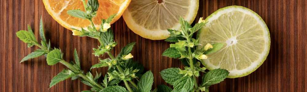 Osvěžující letní drink, který vám nezamotá hlavu: Virgin Meduňkíto