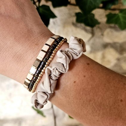 maneno matatu set naramku afrodite 1