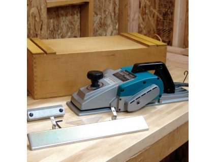 makita 1806b 0dceade46f8743bd(500x500)