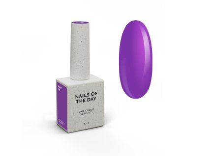 Gel polish NOTD Plum card