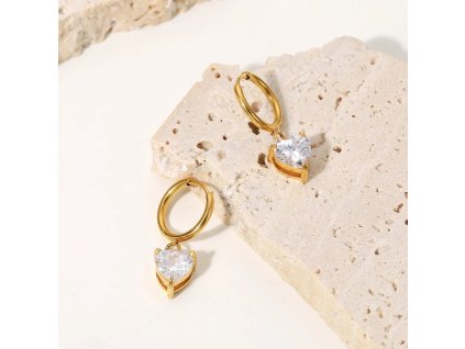 Náušnice BIELE SRDCE pozlatene chirurgická oceľ