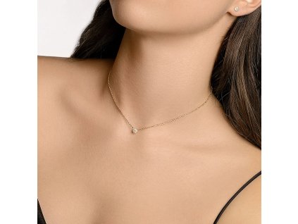 Zlatý dámsky náhrdelník s jemným príveskom