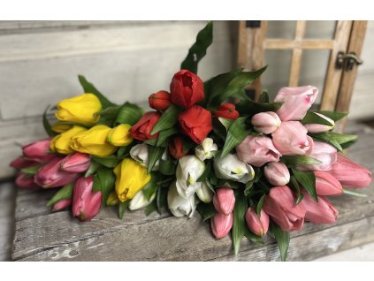 Élethű szilikon tulipán csokor