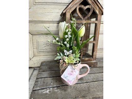 Fehér tuli rózsaszín bögrében