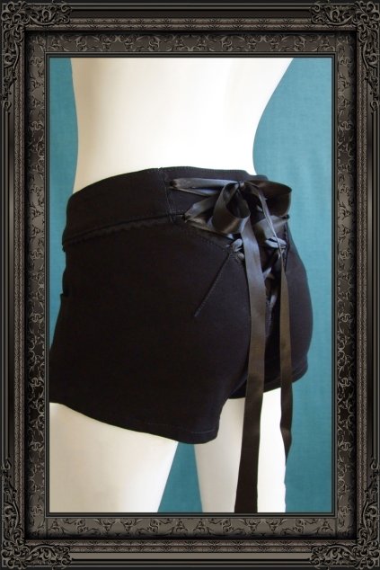 Kraťasy se šněrováním černé vel. 38