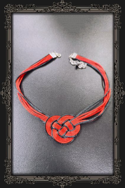 uzel malý červenočerný rám