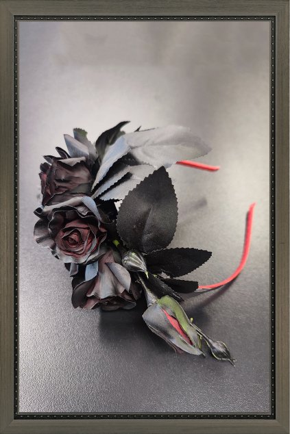 Čelenka s černými květy