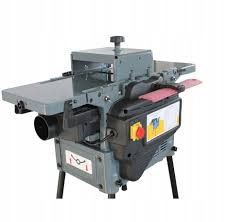 Jak vybrat stolní pilu na dřevo? kompletní průvodce