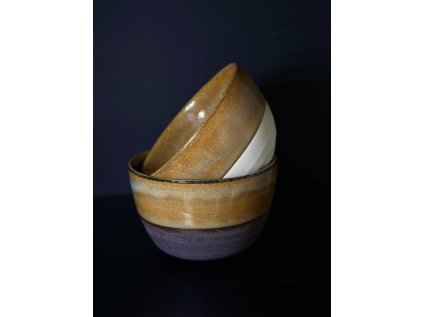 GOLDEN HOUR - BÍLÁ