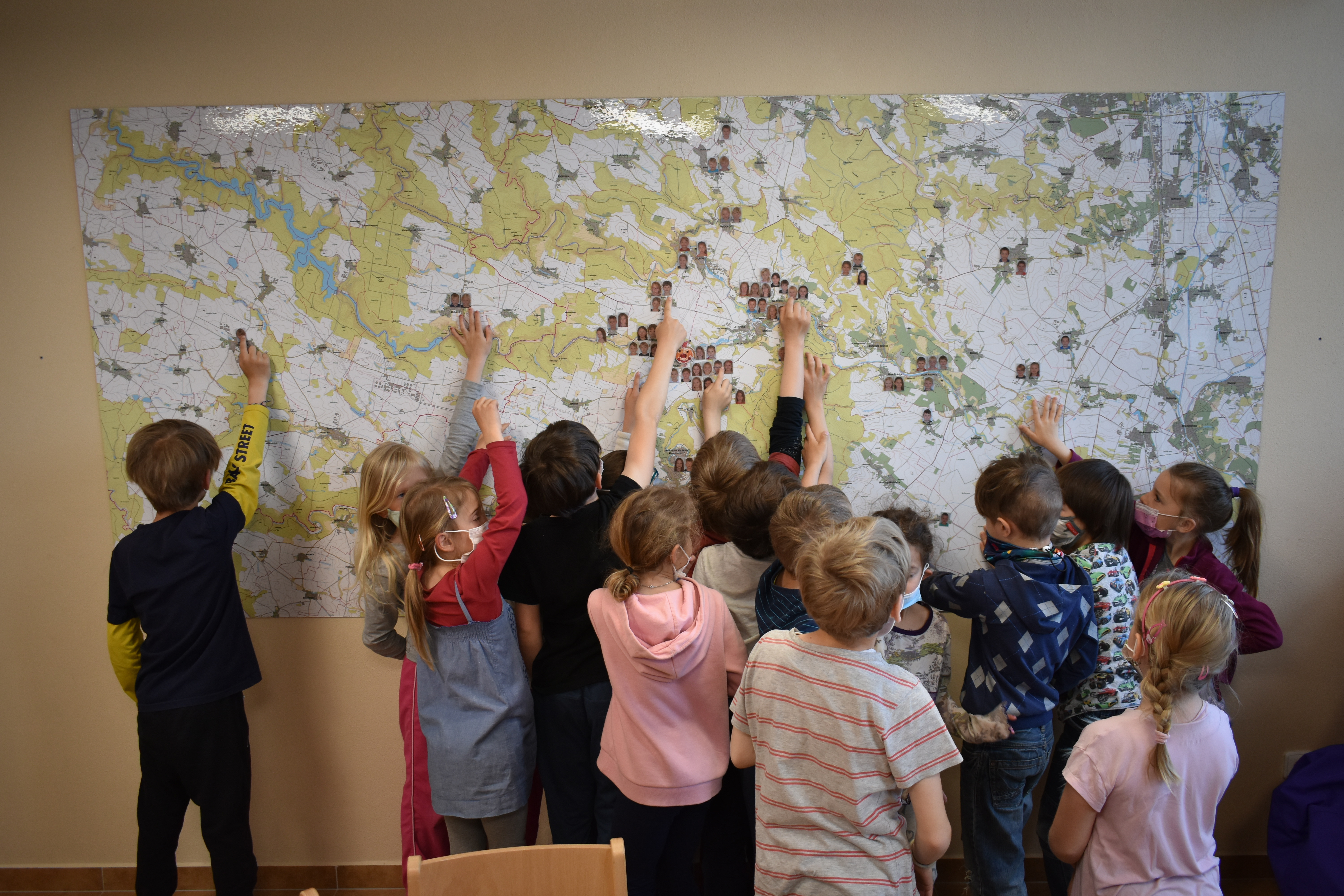 Vysvětlivky k mapě okolí školy ke stažení