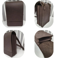  Malá pánská crossbody taška v hnědé barvě ručně vyrobená na zakázku od Marabe