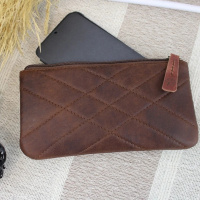 Kapsa na mobil v hnědé barvě z pravé kůže - handmade od Marabe