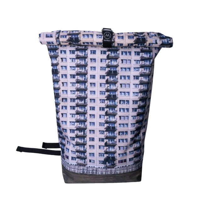 Batoh Panel Story vytvořený spolu s @paradajsparadajs.shop je momentálně mimořádně dostupný i na mém e-shopu, tak kdo si o...