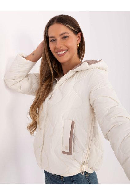 Prošívaná bunda s kapucí bílá