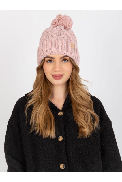 Pletená čepice s bambulkou světle růžová