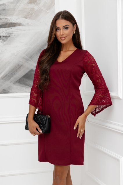 Společenské šaty s krajkovými rukávy vínové
