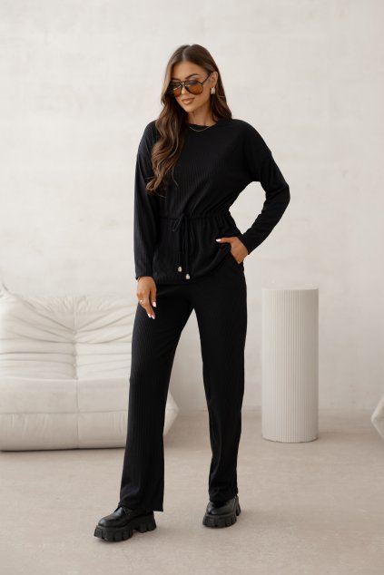 Pohodlný komplet se stažením černý