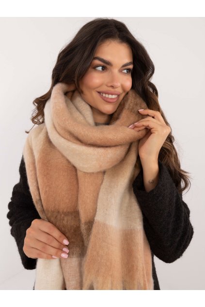 Kostkovaná zimní mohutná šála camel