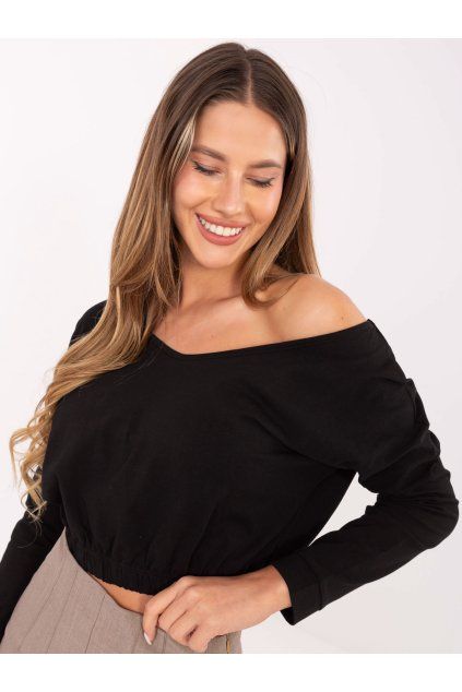 Černá halenka s dlouhým rukávem