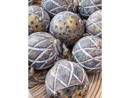 Vánoční ozdoba ze dřeva