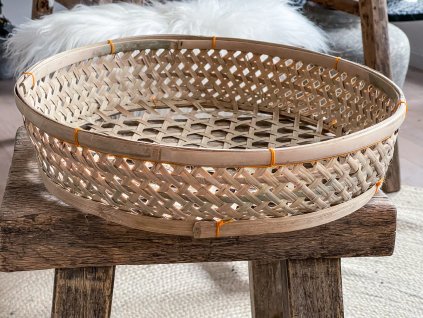 Košík ze štípaného bambusu