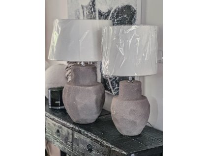 Lampa z kameniny
