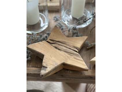 Hvězda z teakového dřeva