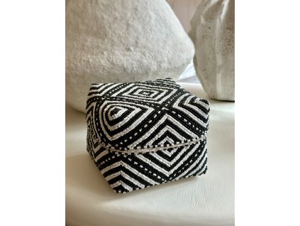 Korálková dekorativní krabička