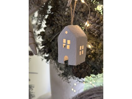 Papírmašová ozdoba