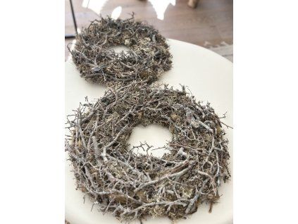 Přírodní věnec s mechem