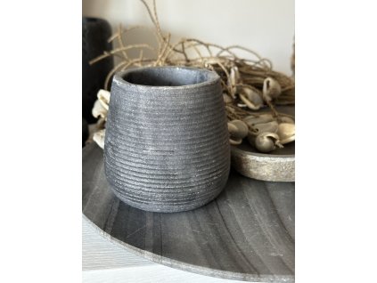 Mramorová dóza na kartáčky