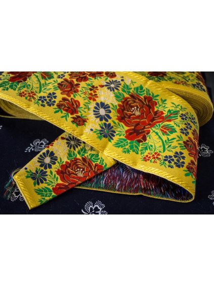 Krojová vyšívaná stuha žltá - 10 cm