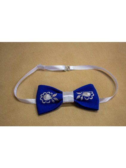 Vyšívaný motýlik s motívom Pliešovce