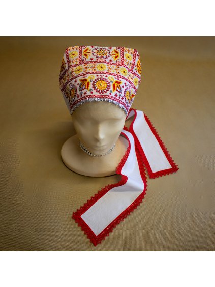 Kápka detvianska - strojovo vyšívaná 4