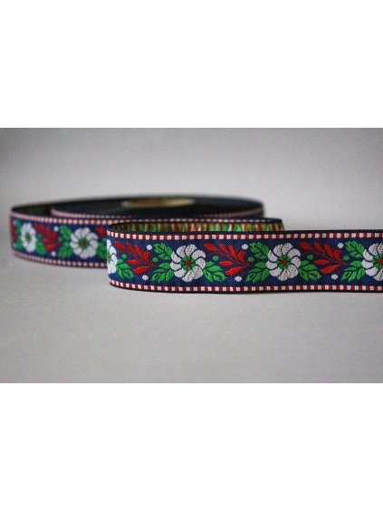 Vyšívaná krojová stuha modrá biely kvietok - 2,5 cm